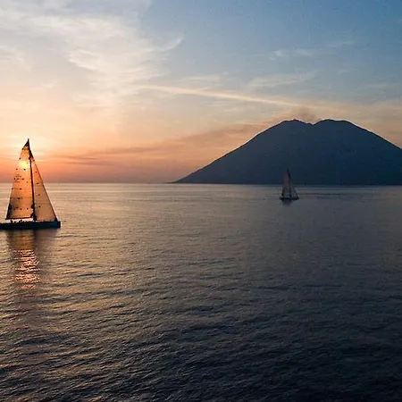 Residenza Spagnola Affittacamere 4*