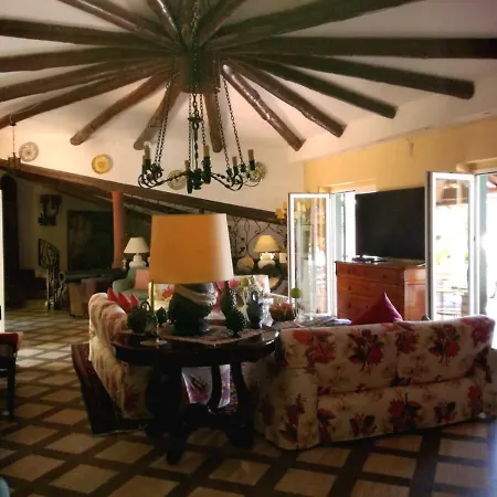 Residenza Spagnola 파르겔리아